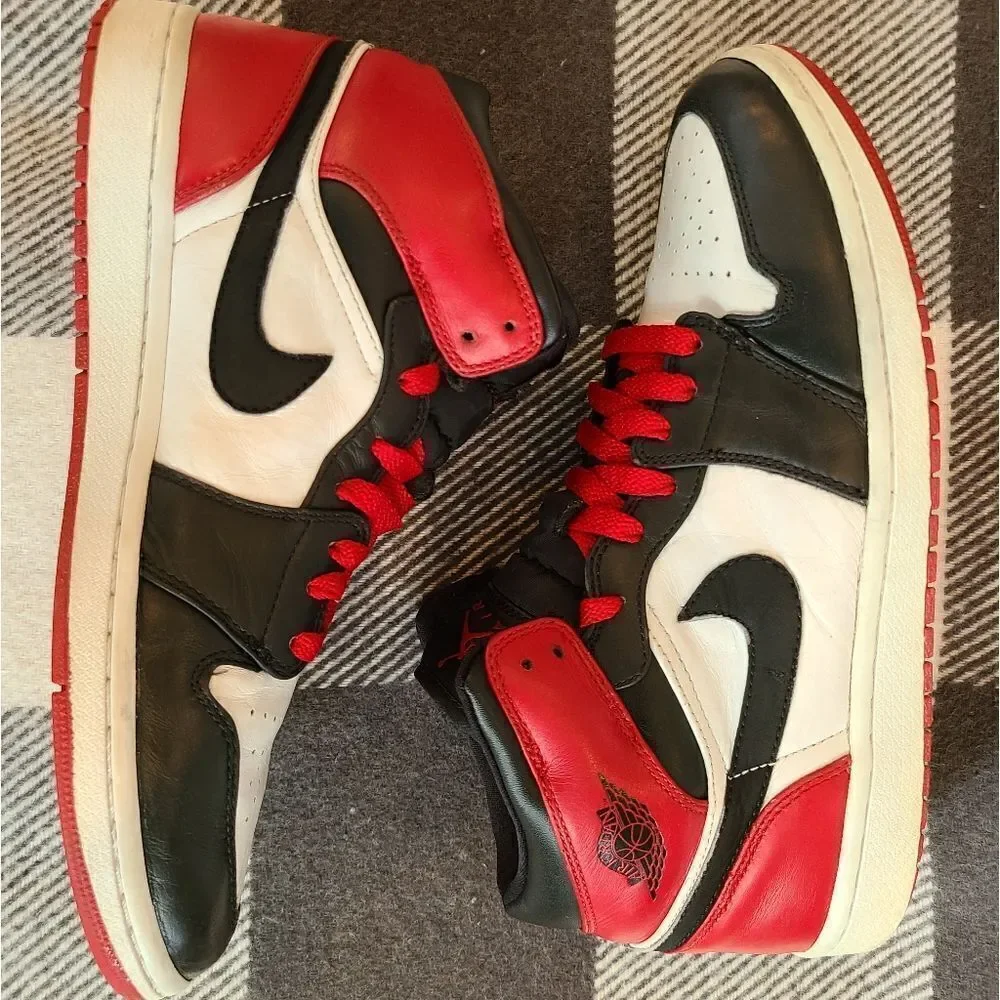 Jordan 1 Old Love